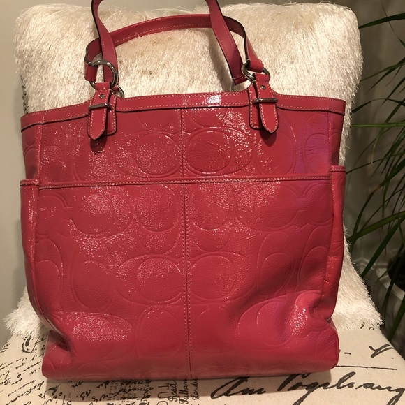 Beautiful Authentic Coach Bag - Picture 2 of 4
